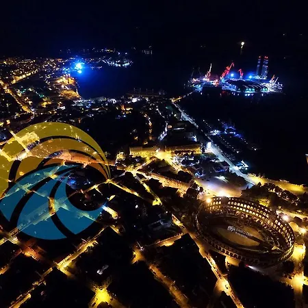 Zaklina 1496 Apartman Póla