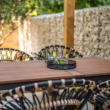 Zaklina 1496 Apartment *