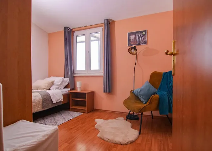 Zaklina 1496 * פולה