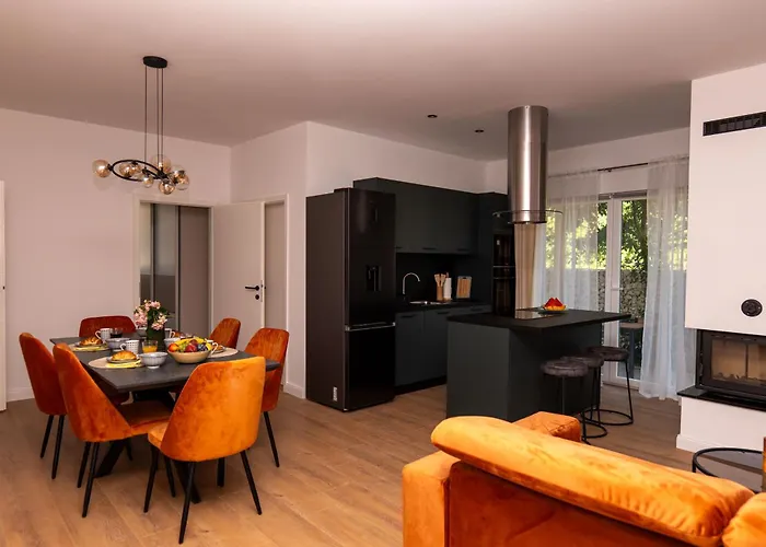 Zaklina 1496 פולה