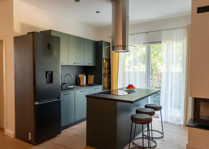 Zaklina 1496 דירה פולה